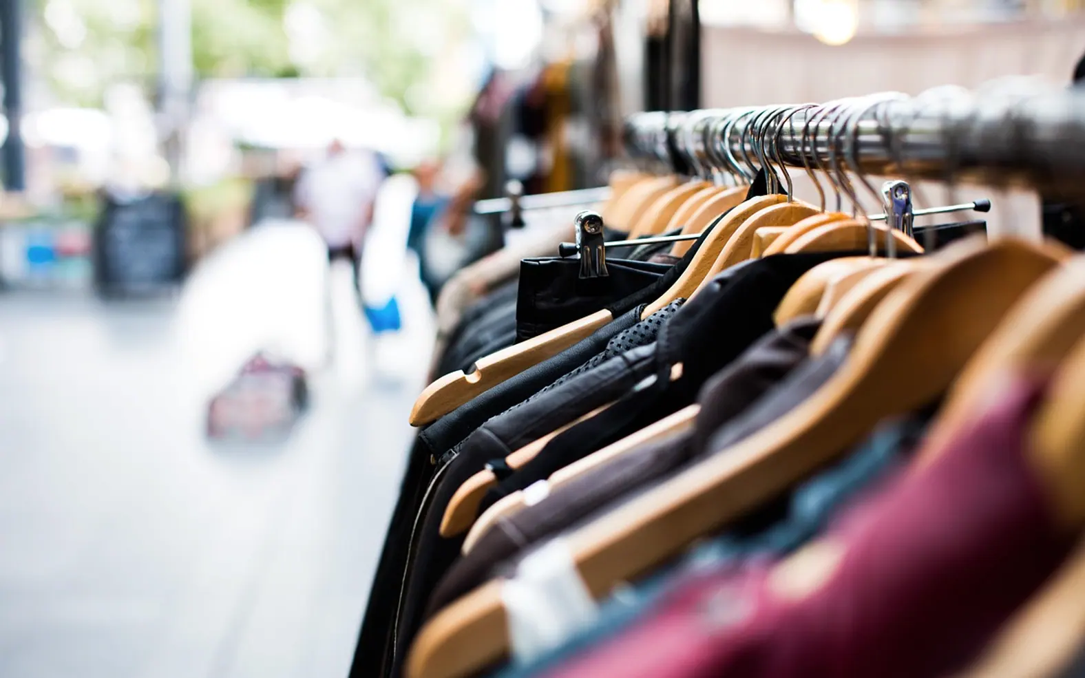 Hangers, clothing and shopping